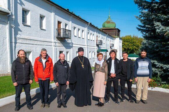 12 сентября преподаватели ВДУ и студенты заочного отделения ВДУ посетили выставки в Кировском областном краеведческом музее имени П. В. Алабина