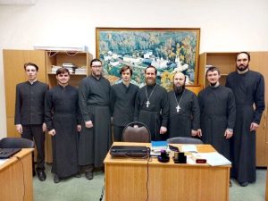 Студенты очного и заочного отделений Нижегородской духовной семинарии.