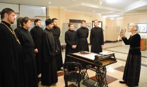 Студенты ВДУ посетили выставку «Забытые буквы. Исчезнувшие храмы»