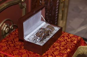 Студенты Вятского Духовного училища приняли участие во встрече мощей целителя и великомученика Пантелеимона