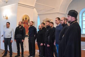 Студенты 2 и 3 курса посетили выставку «Духовное наследие войны»